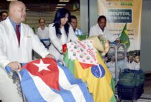 Esquadrilha da Fumaça se apresenta na inauguração de cursos do Câmpus São Carlos do IFSP